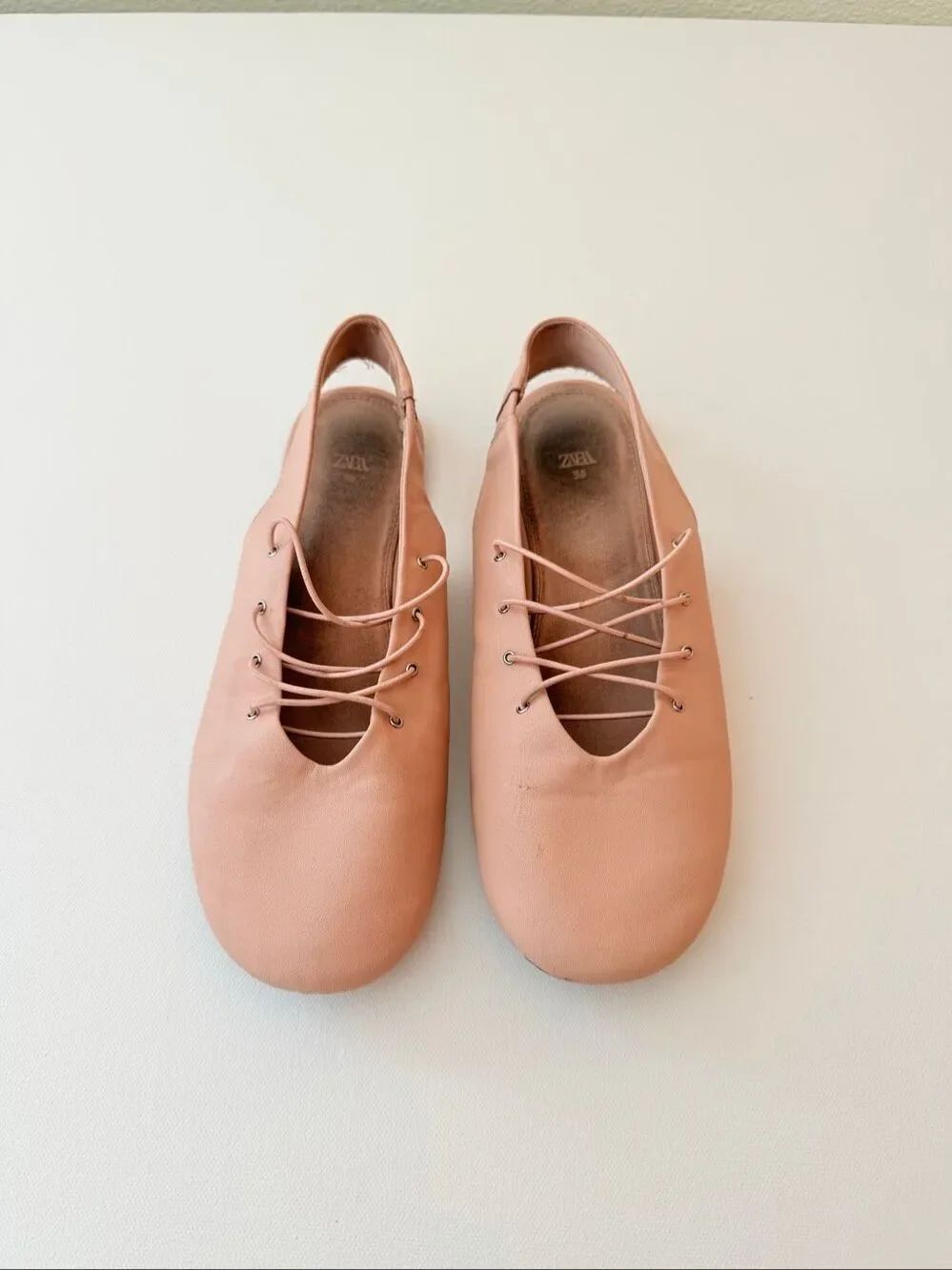 Zara Girl Dress shoes Size 4